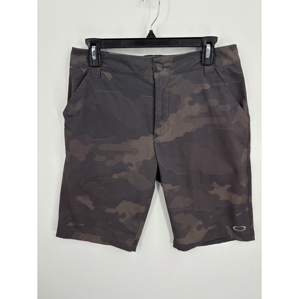 Oakley Men's Dark Camo Performance Stretch Shorts, Size 30, 11" Inseam